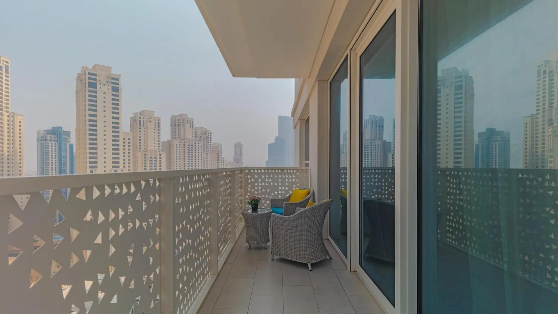 La Vie, Jbr Private Beach, Private Parking And Pool Dubaj 0*,